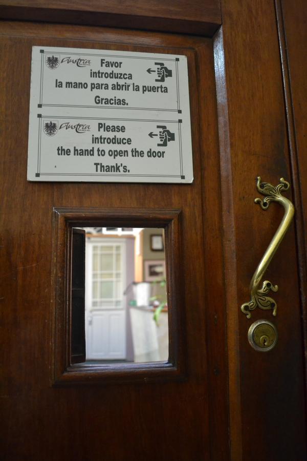 Hostal Austria 라파스 외부 사진